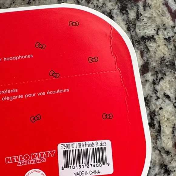 Sonix Hello Kitty and Friends AirPods Max Cover - Multicolor - Picture 5 of 5